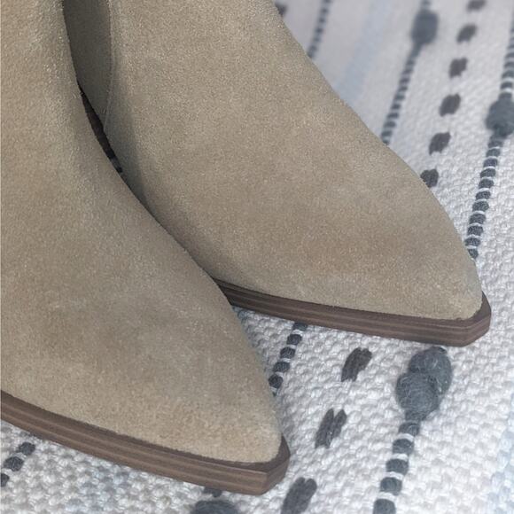 Steve Madden Calabria Suede Block Heel Ankle Boots Sand Tan Women's Size 10 M - Picture 8 of 12